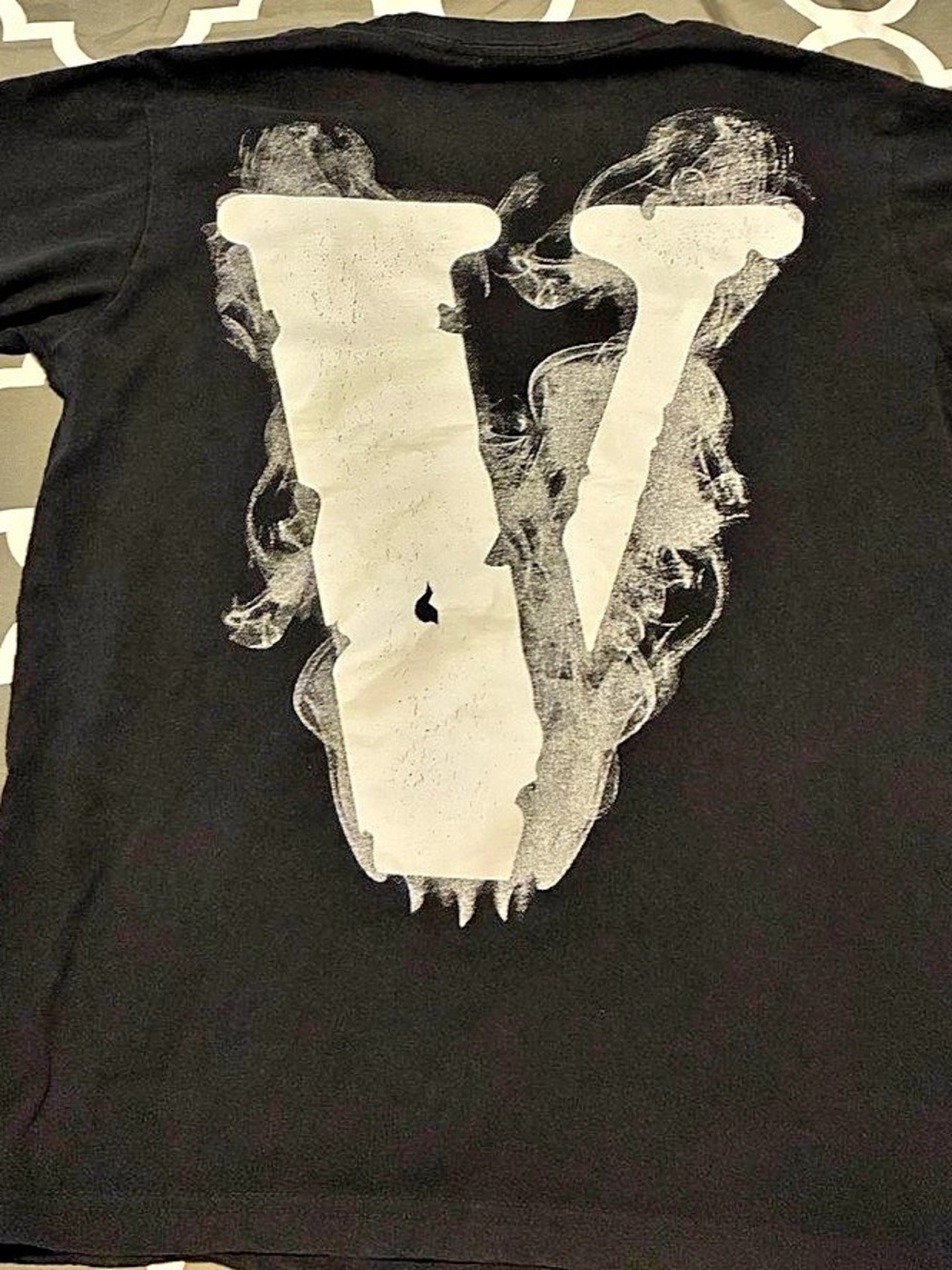Vlone T-Shirt Graphic Short Sleeve Tee Size Small